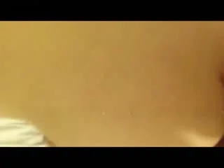 大屌男疯狂后入巨乳少妇的紧紧逼